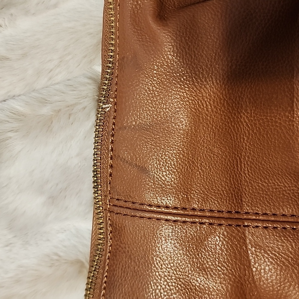 Steve Madden - Picture 3 of 5